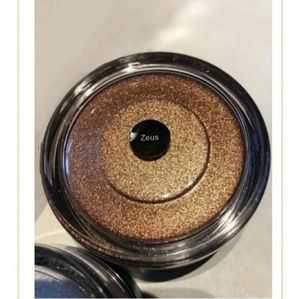 Zodiac Cosmetics Highlighter‎